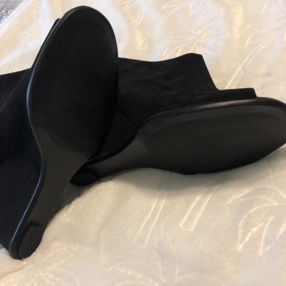 Shoemint Black bootie size 8.5 never worn in new condition. - Picture 6 of 10